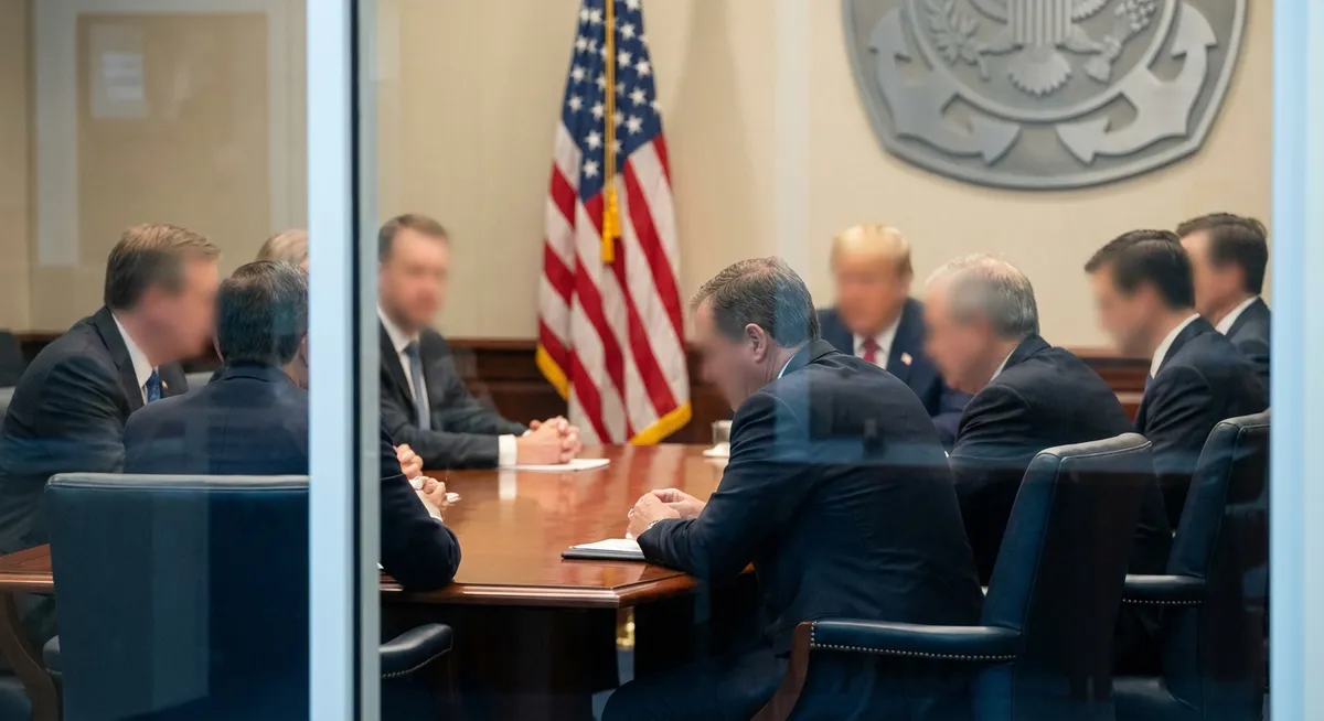 Slika je umetno generirana iz tem: promet, politika, mednarodni odnosi, mirovni procesi, združeni narodi, palestinsko-izraelski konflikt