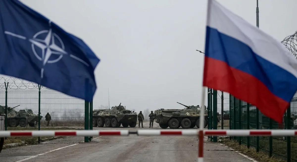 Slika je umetno generirana iz tem: nato, ukrajina, politika, droni, varnost, mednarodni odnosi, rusko-ukrajinski konflikt, vojaška pripravljenost, mednarodna varnost, poljska, rusija, vojaške vaje, obramba, odnos med rusijo in nato, belorusija, dezinformacije