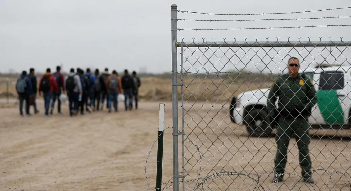 Slika je umetno generirana iz tem: nadzor meje, mednarodni odnosi, migracije, nasilje