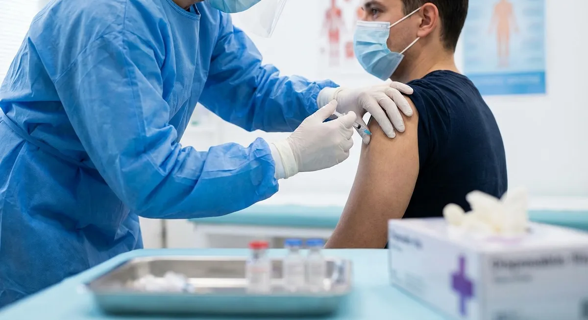 Budweiser nagrajuje cepljene proti COVID-19 z brezplačnim pivom