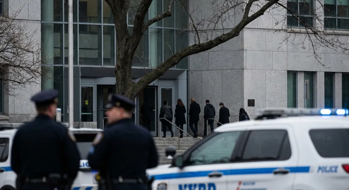 Slika je umetno generirana iz tem: sodstvo, duševno zdravje, nasilje, umori, kriminal