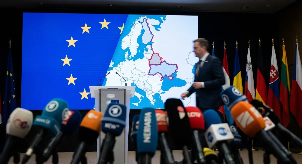 Maia Sandu in Volodimir Zelenski sta se v Haagu pogovarjala o vojni in vstopu v EU