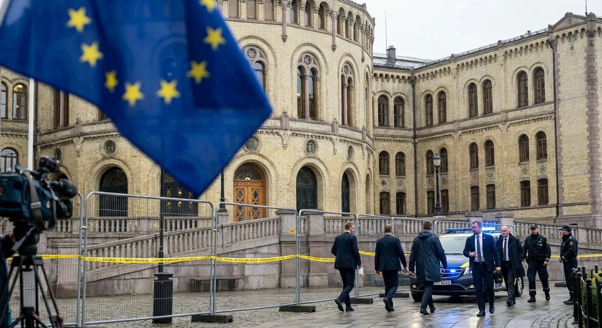 Mladi konservativci podpirajo JD Vancea, medtem ko je Pam Bondi po povezavah z Epsteinom manj priljubljena