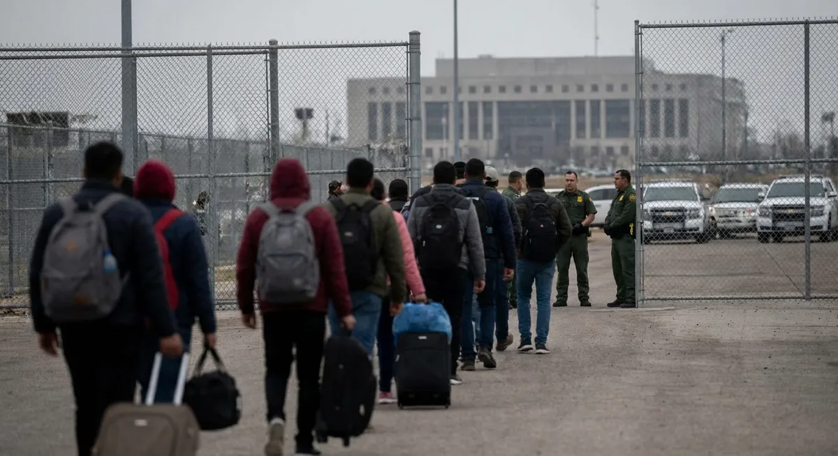 Slika je umetno generirana iz tem: politika, migracije, pravo, deportacije