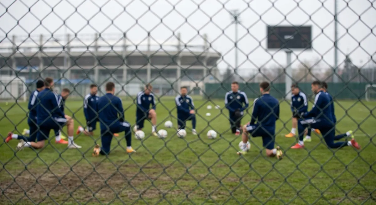 Slika je umetno generirana iz tem: košarka, nogomet, kadetska reprezentanca, ženski športi, kvalifikacije, kvalifikacije za ep, šport