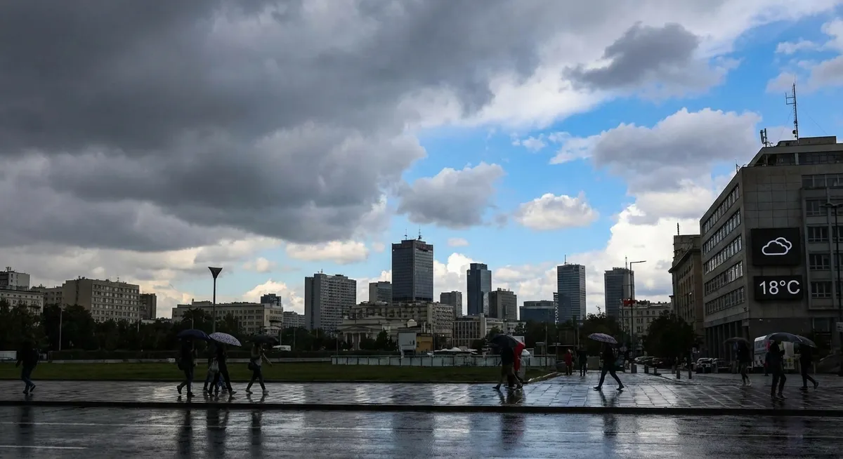 Iran zaradi vročinskega vala zaprl javni sektor v osmih provincah